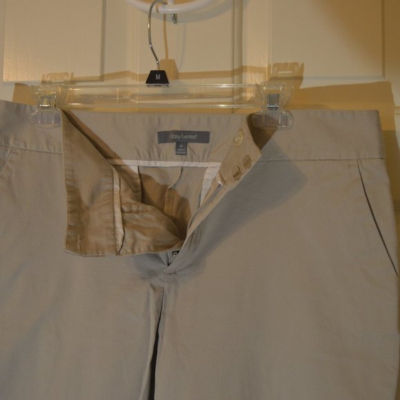 Daisy Fuentes Khaki Capri - Picture 5 of 5